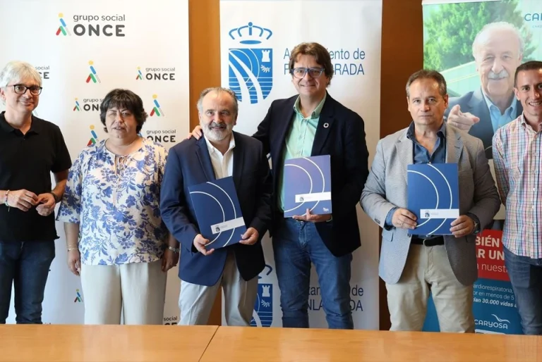 Fuenlabrada forma por primera vez en España a personas ciegas en el uso de desfibriladores DESA